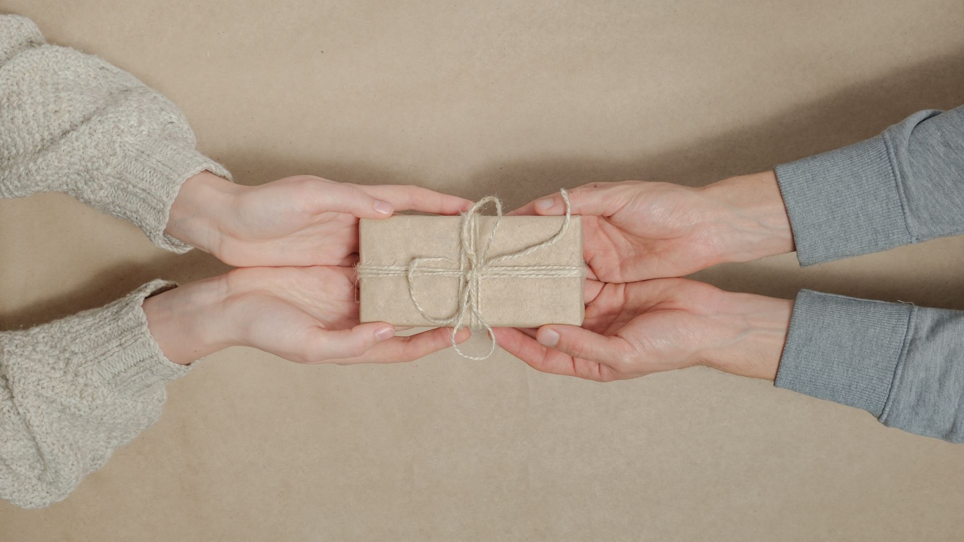 DEMUESTRA TU AMOR REGALANDO UN MASAJE | SHOW YOUR LOVE WITH A MASSAGE